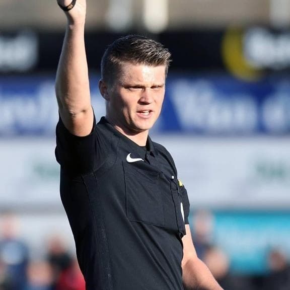 Oud-eerste elftal speler wordt profscheidscheidsrechter
