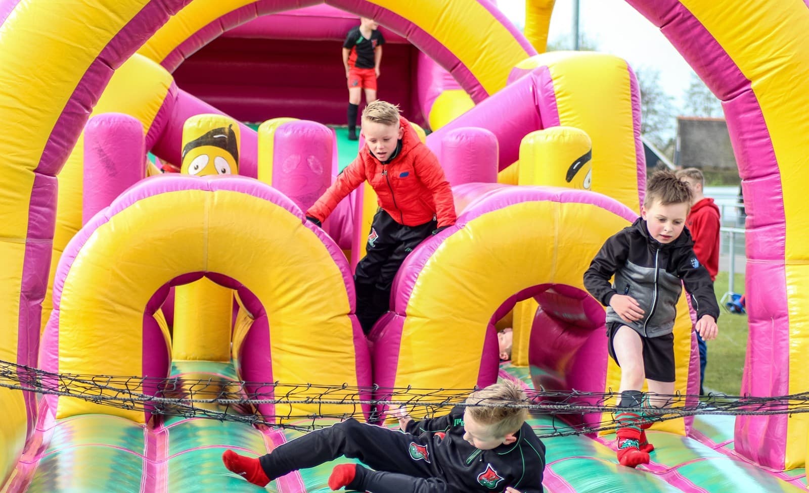 Voetbaldag VV Zwaagwesteinde een groot succes!