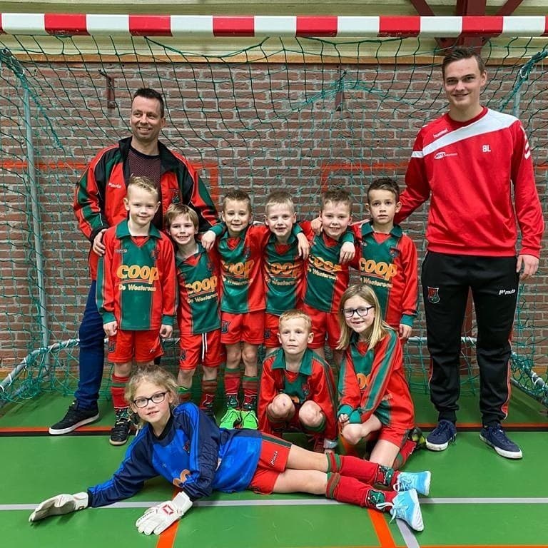 VV Zwaagwesteinde JO8-1 winnaar van de Dantumadeelcup.